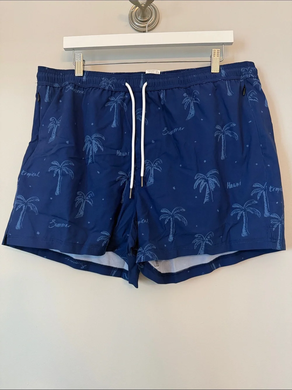 NWT Men's Navy Palm-Print Swim Trunks